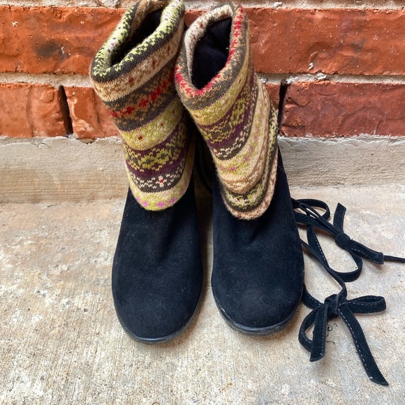 Womens 8.5 Mocassin Southwestern Boho Black Wedge Boots - Picture 3 of 9